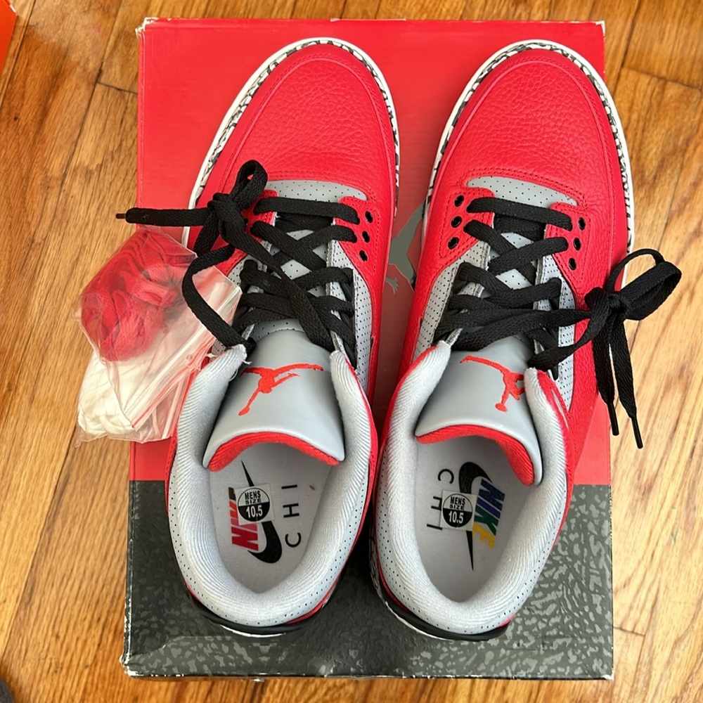 Air Jordan 3 Retro SE Unite Chicago - Picture 7 of 7